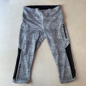 Lululemon Size 6 High-Rise Crop 24” Leggings